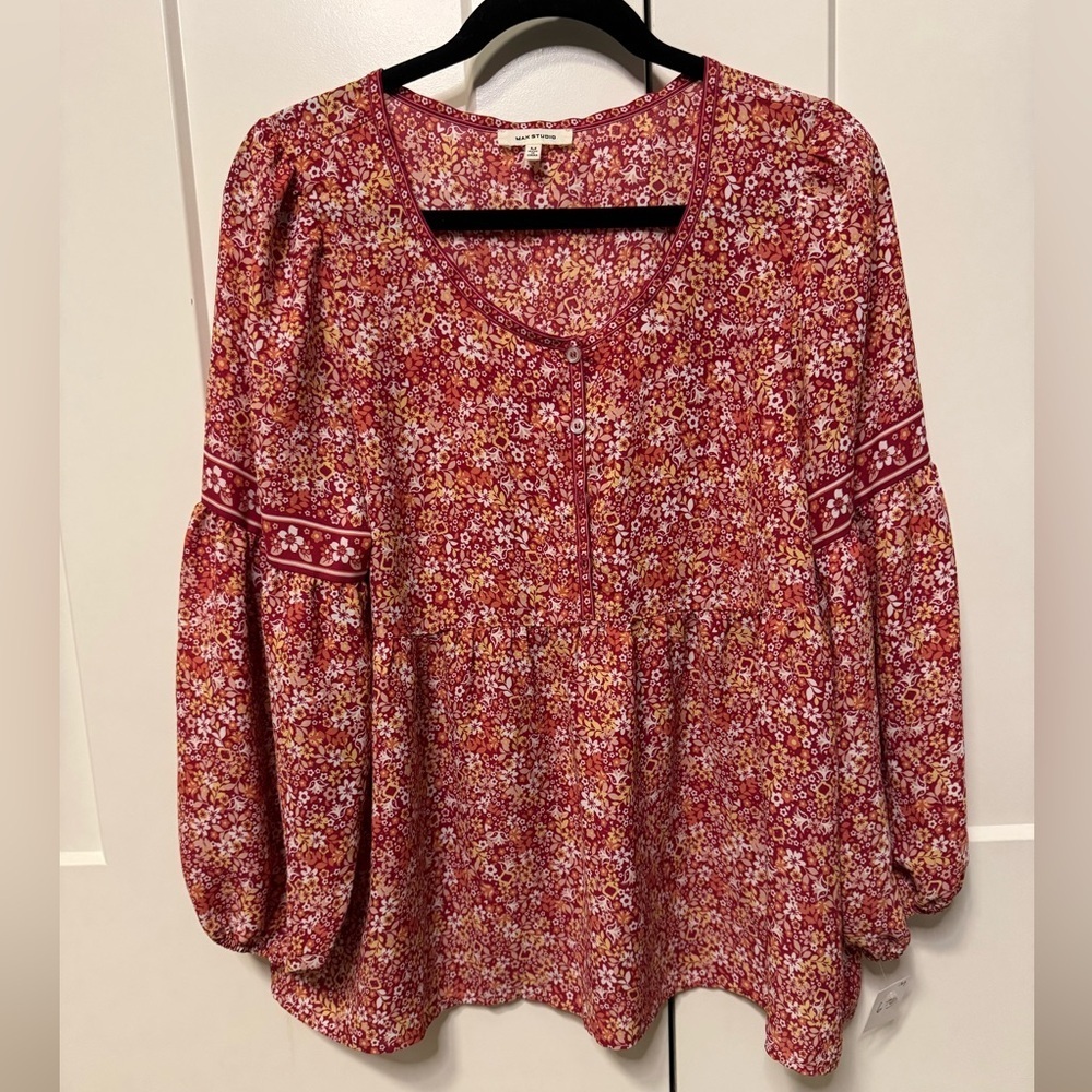 Max Studio Floral Red Women's Top - Picture 2 of 6